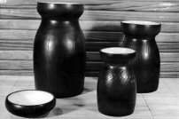 Vases incisés, c. 1960.