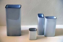 Vases rectangulaires blancs, c. 1980.